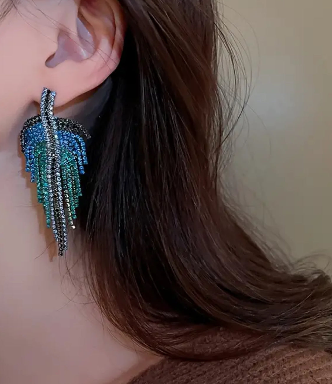 Elegant, super sparkly, multicolored rhinestone earrings.
